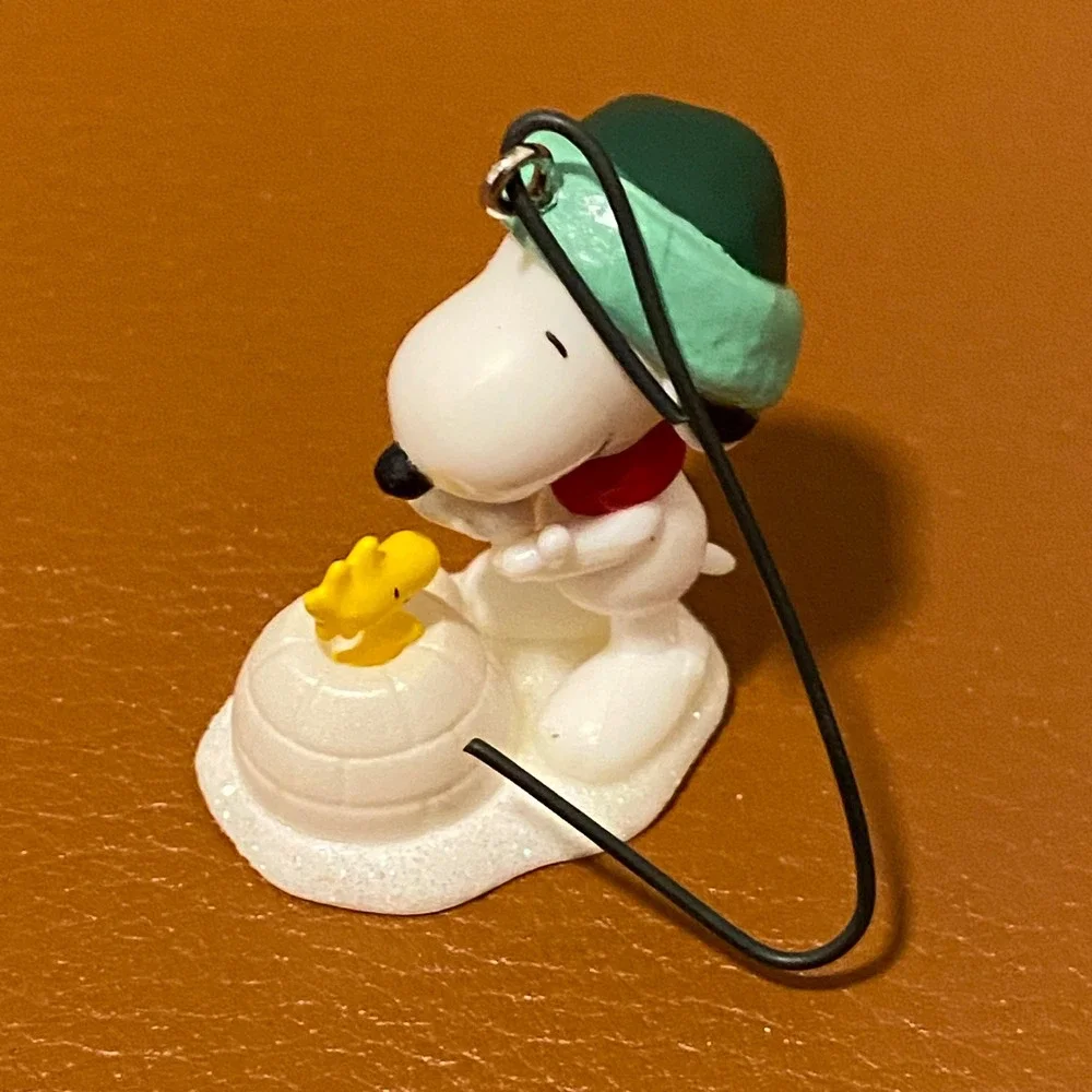 Hallmark Keepsake 2014 Winter Fun with Snoopy Peanuts Christmas Ornament 17th